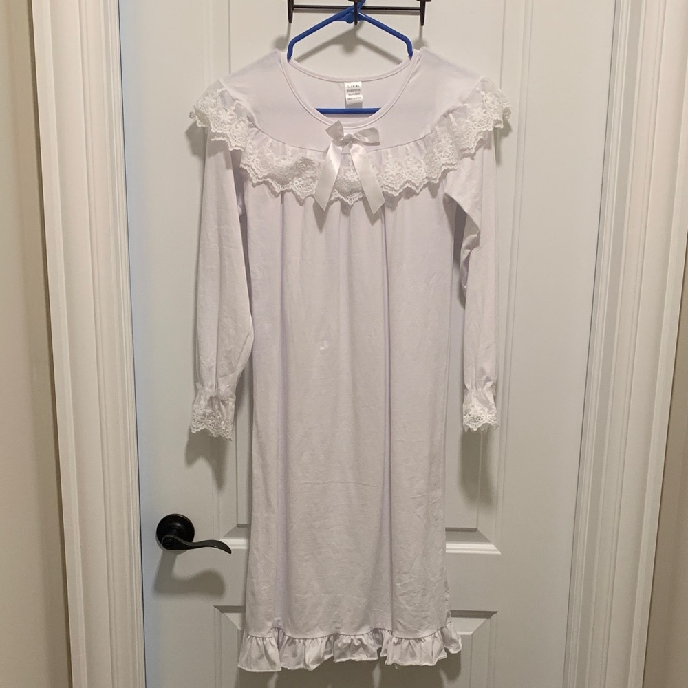 Charming White Lace Kids Dress
